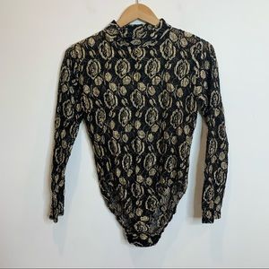 Vintage La Vie En Rose Lace Rose Long Sleeve Bodysuit